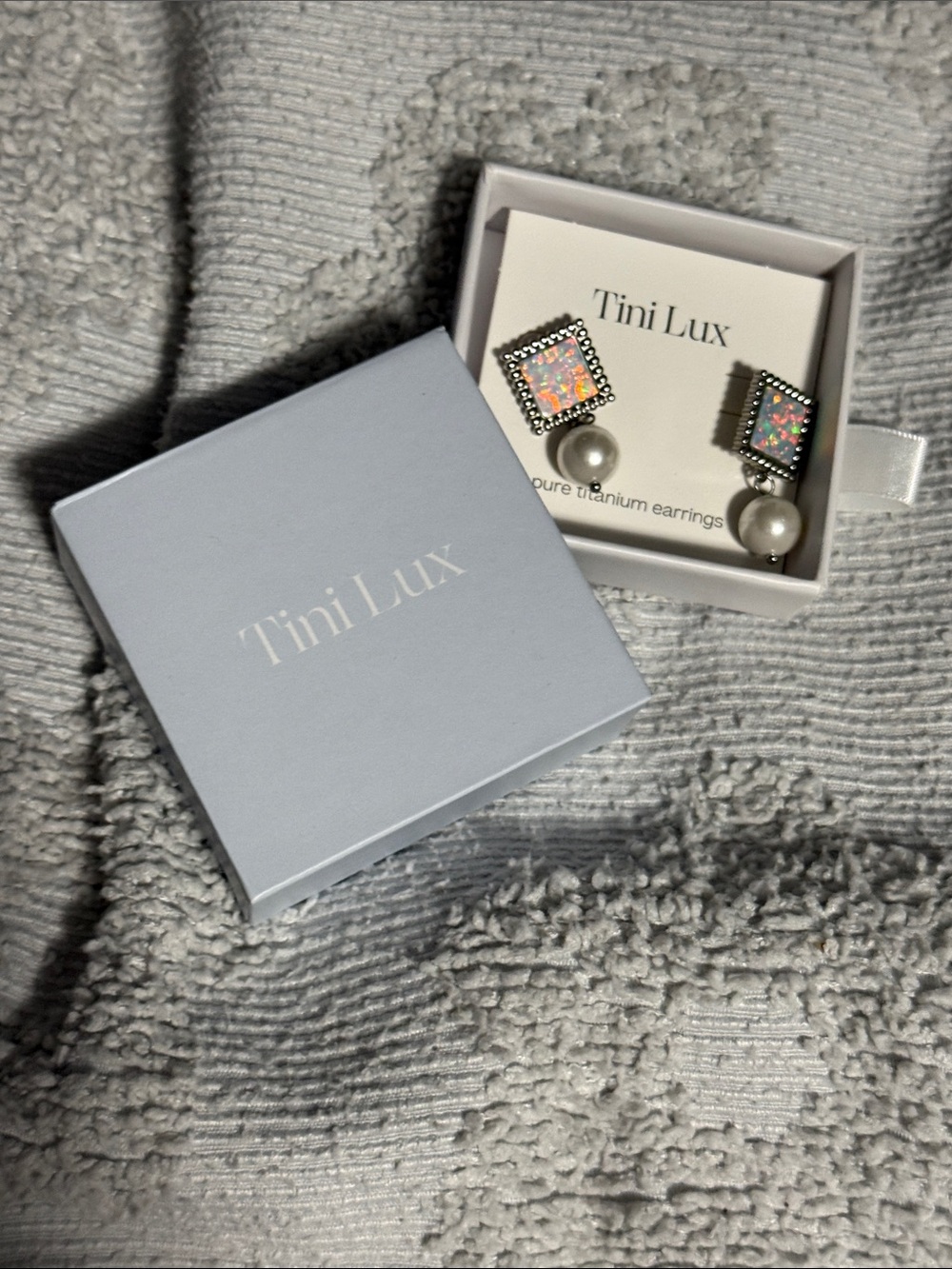 Tini Lux Opal Square & Pearl Drop Earrings - Multicolor